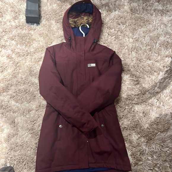 Women’s Helly Hanson winter jacket size small, excellent used condition - Picture 2 of 4